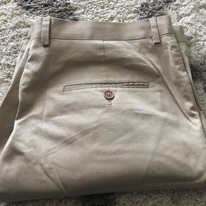 Tommy Hilfiger khakis size 38